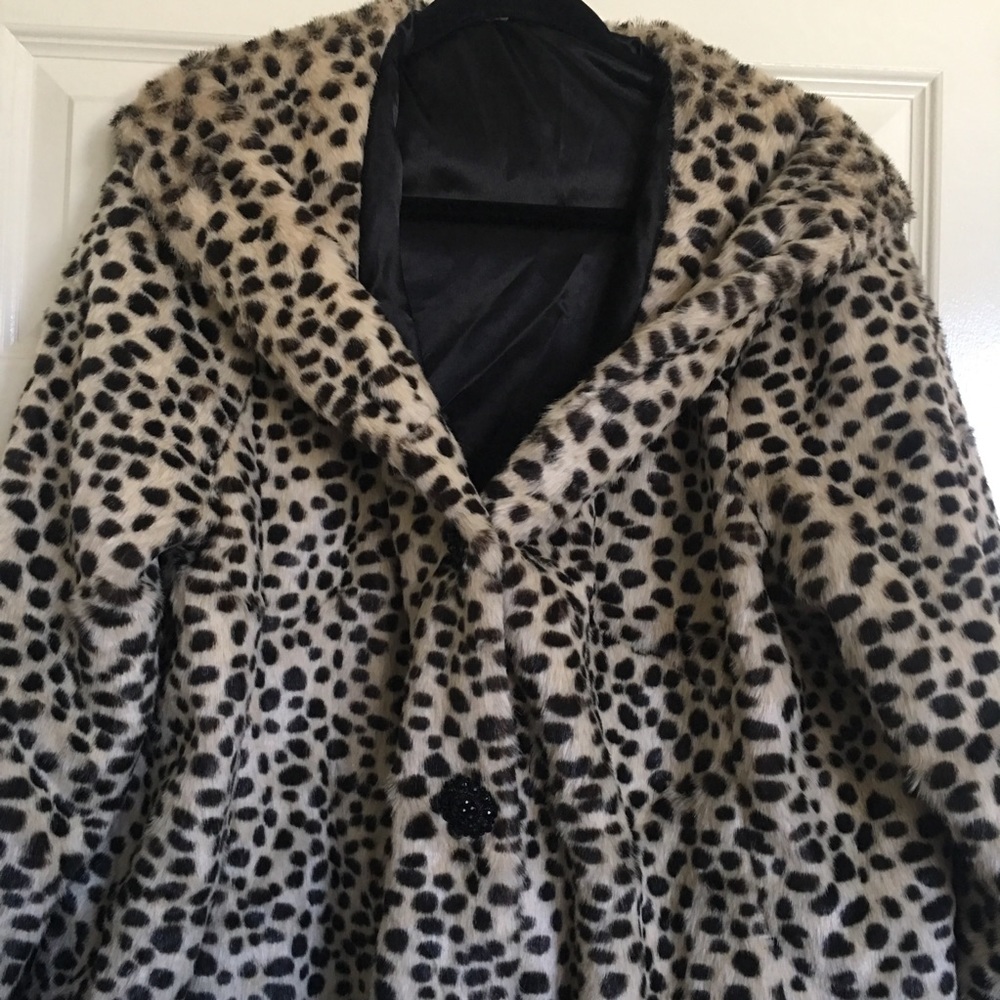 Leopard Jacket - Picture 2 of 4